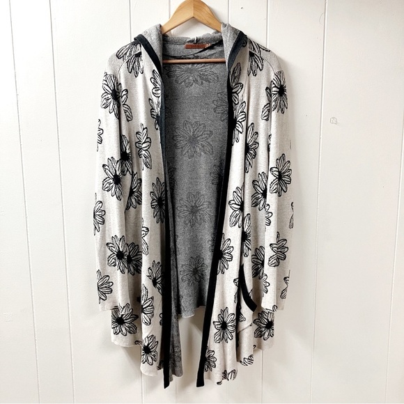 Bellini Sweaters - BELLDINI Womens Daisy Print Hooded Cardigan SIZE 2X Lo-Hi Hem Pockets